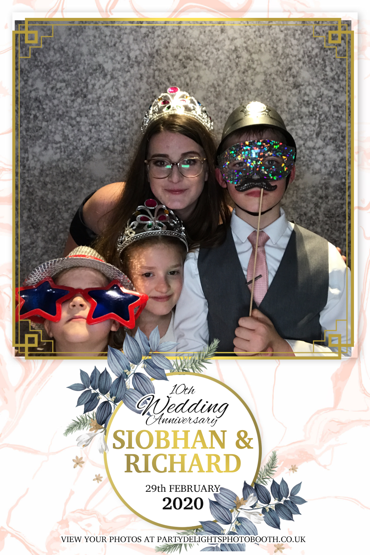 Siobhan and Richards Vow renewal  | View more photos from the event at gallery.partydelightsphotobooth.co.uk/u/PartyDelightsPhotoBooth/Siobhan-and-Richards-Vow-renewal
